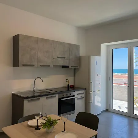 Fronte Mare Levante - Apulia & Flats Apartment