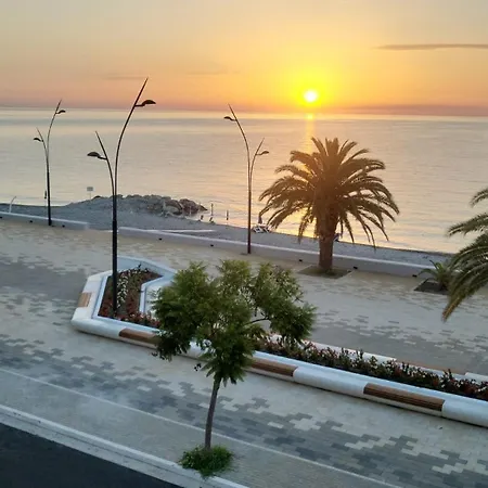 Fronte Mare Levante - Apulia & Flats - Ecosostenibile ! *