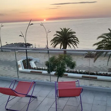 Apartment Fronte Mare Levante - Apulia & Flats Montegiordano