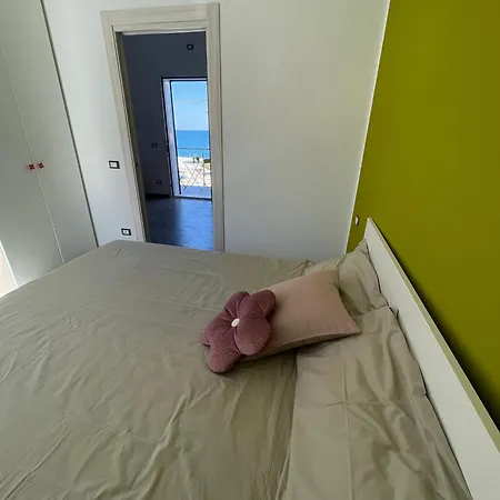 Fronte Mare Levante - Apulia & Flats