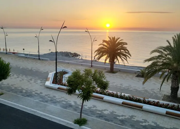 Fronte Mare Levante - Apulia & Flats *