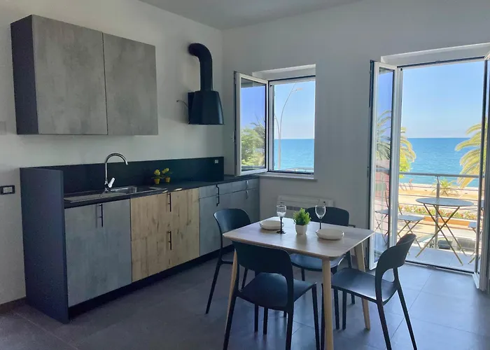 Fronte Mare Levante - Apulia & Flats Apartamento *