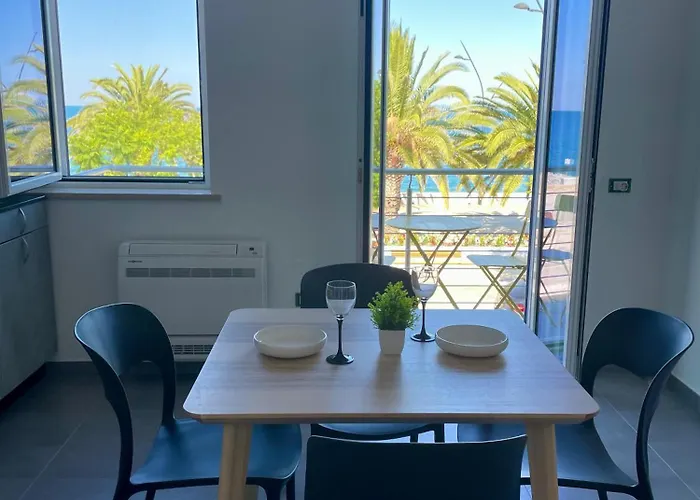 Fronte Mare Levante - Apulia & Flats مونتيجيوردانو